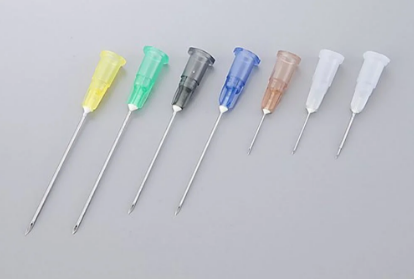 極細の注射針で痛みと不快感を抑える