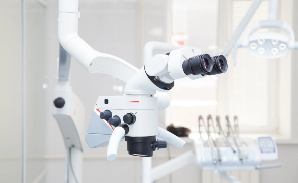 マイクロスコープによる精密治療